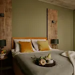 Art Apartments